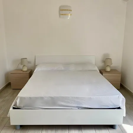 3 * La Caletta